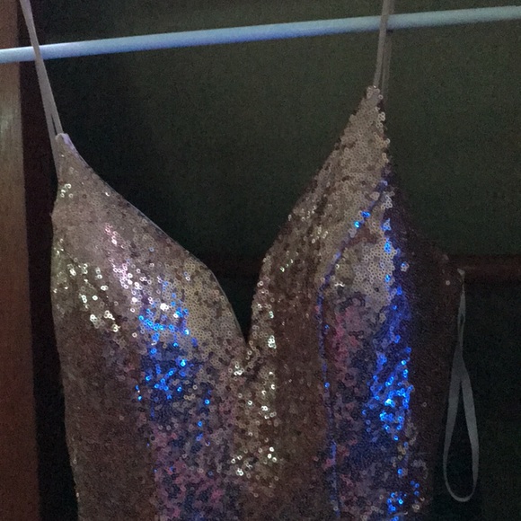 dress - Picture 3 of 5